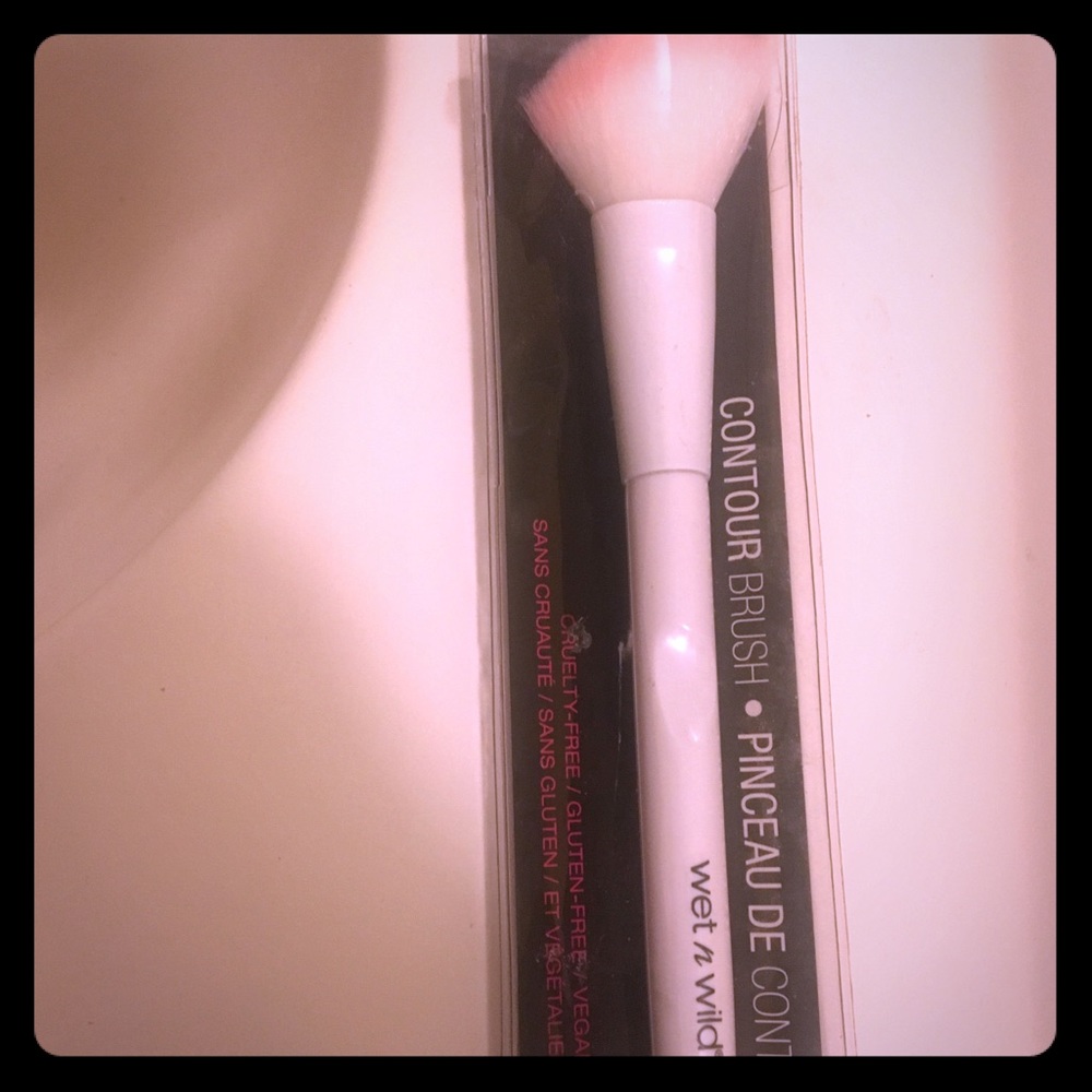 New Wet&Wild makeup Contour brush
